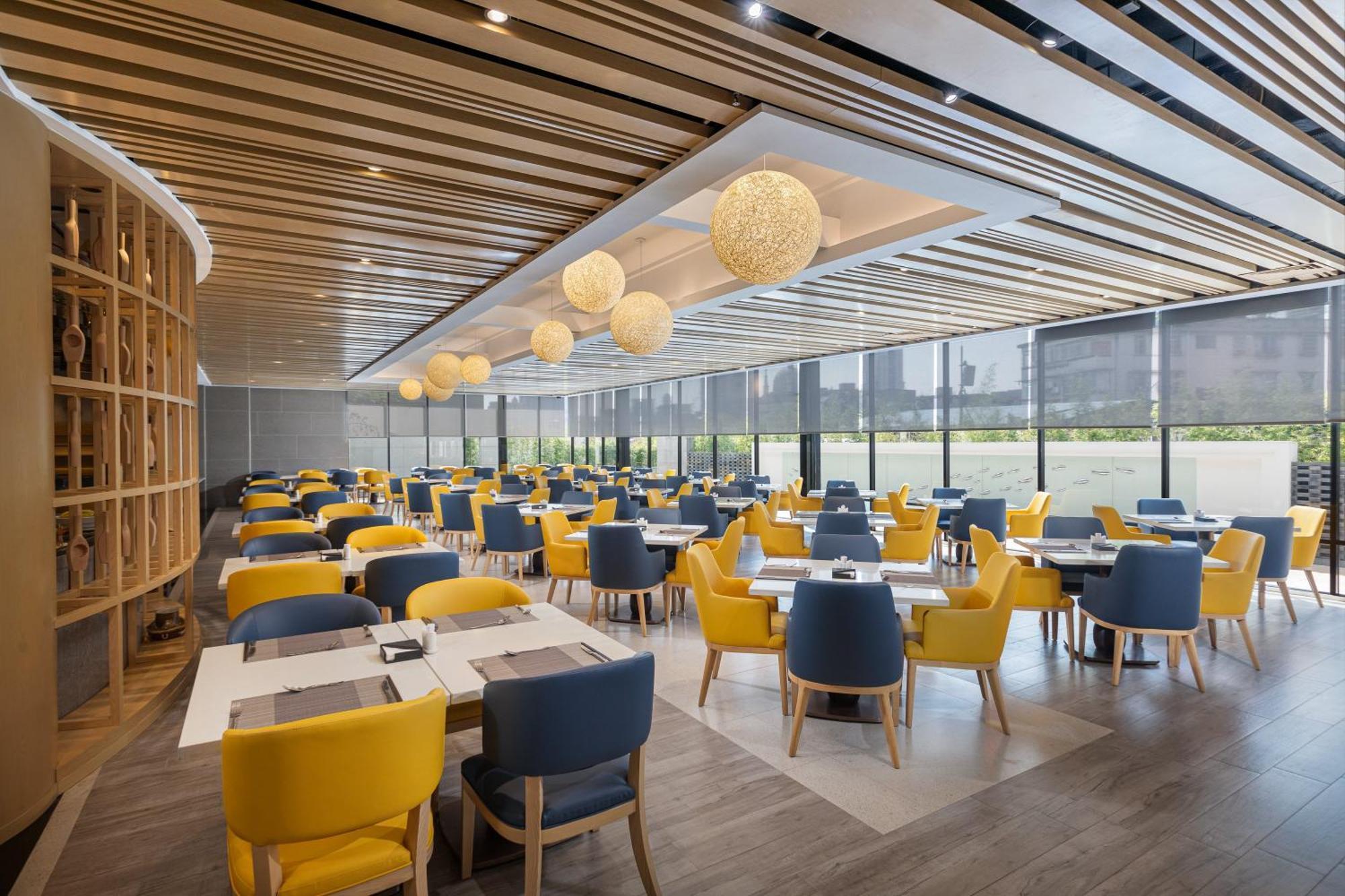 Voco Guangzhou Shifu By Ihg Hotel Exterior photo