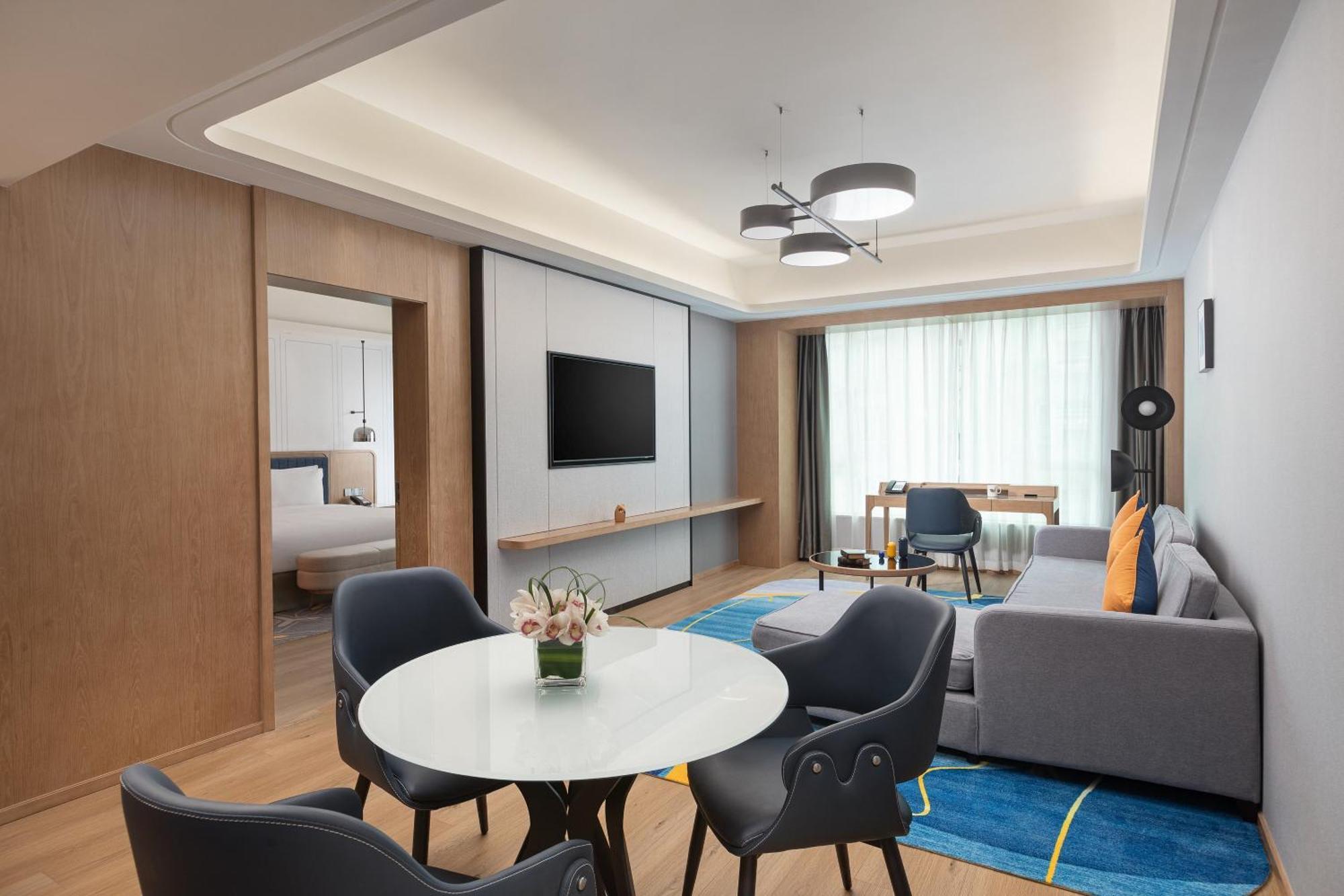 Voco Guangzhou Shifu By Ihg Hotel Exterior photo